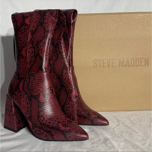 Steve Madden Experience Red Snake Thigh High Chunky Heels Boots New Womans - Picture 2 of 8
